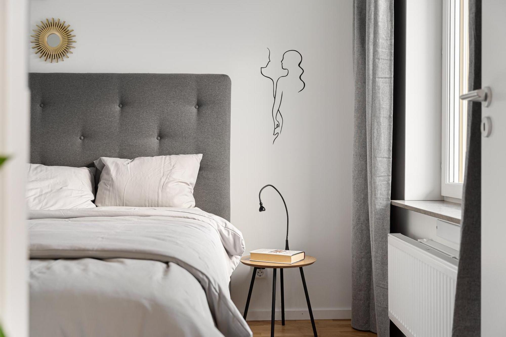 La Nordic Chic With Free Parking *